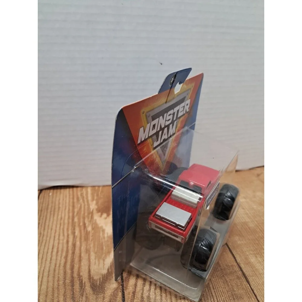 Spin Masters Monster Jam Walmart Exclusive The Walmart Museum SAM WALTONS Truck